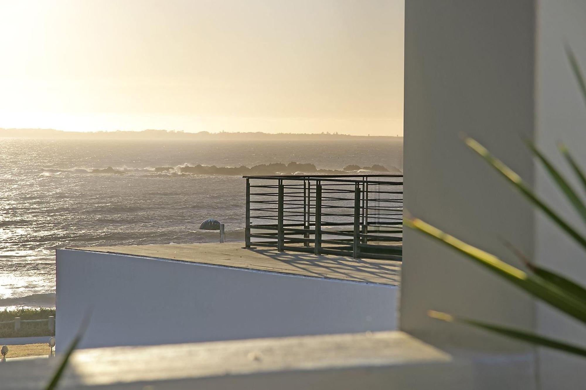 Eden On The Bay 117 By Hostagents Apartment *