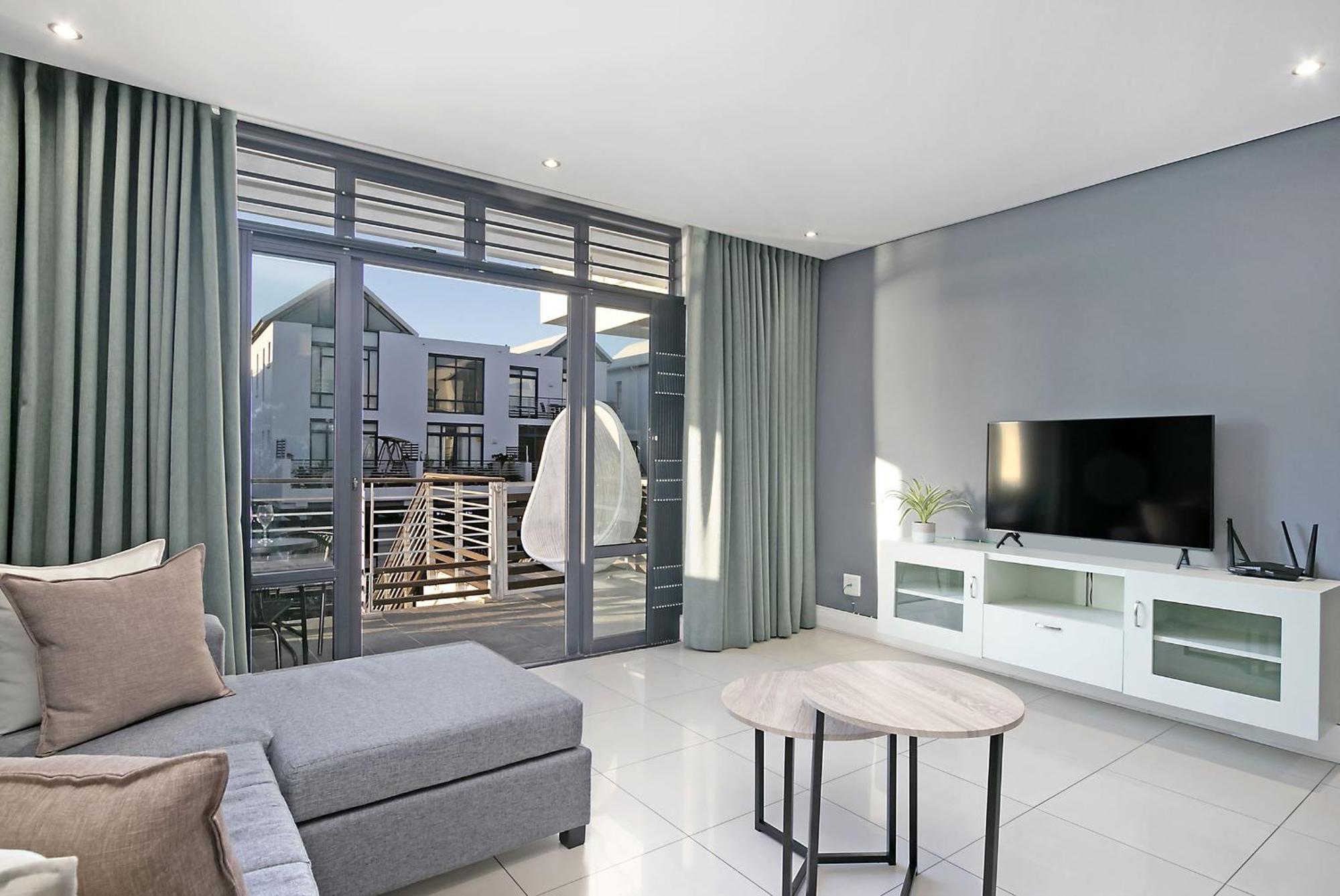 Apartment Eden On The Bay 117 By Hostagents *